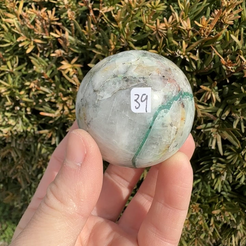 Quantum Quattro Sphere